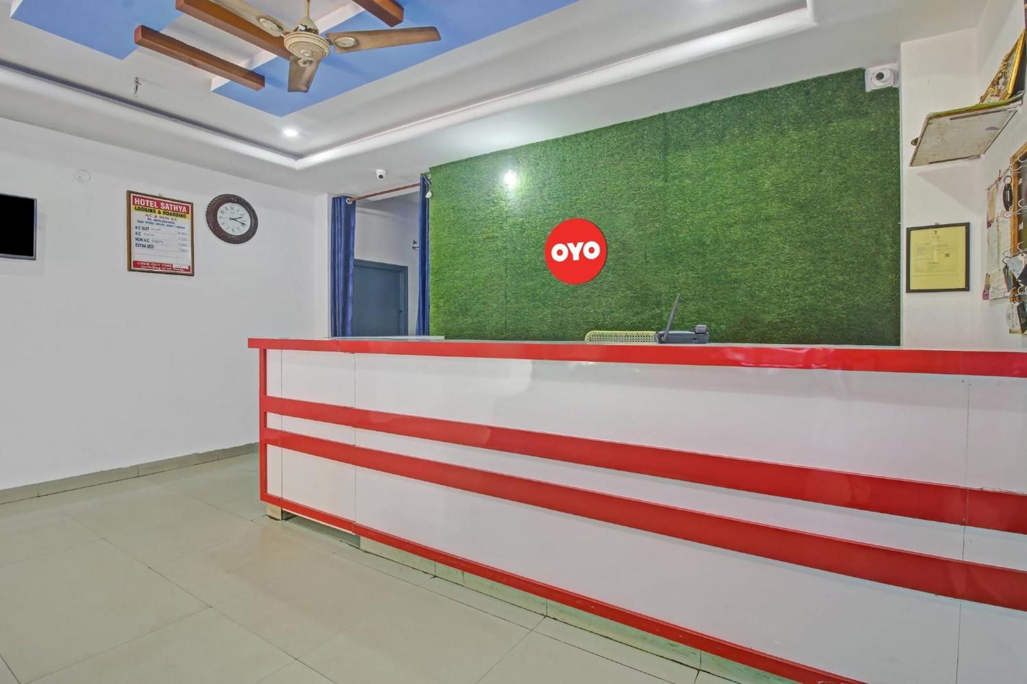 Hotel O Satya Inn Karimnagar Buitenkant foto