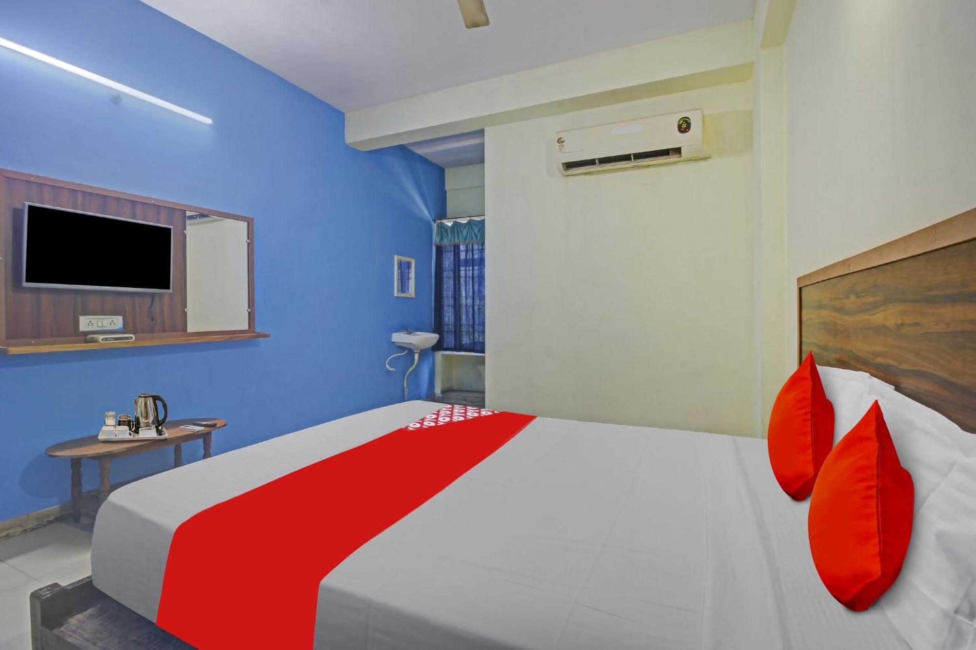 Hotel O Satya Inn Karimnagar Buitenkant foto